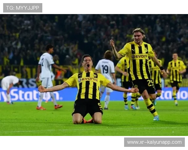 多特蒙德迎战斯图加特，欧冠资格卡位战