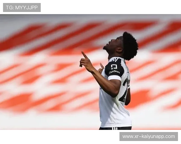 英超中游队觊觎西甲射手，埃永身体对抗引哄抢